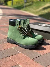 在飛比找Yahoo!奇摩拍賣優惠-正品Timberland 天伯倫/添柏嵐 經典款 高幫大黃靴