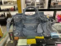 在飛比找Yahoo!奇摩拍賣優惠-㊣東區正精品㊣BALENCIAGA 700451 Neo C