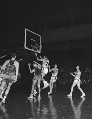 Al Bianchi Of The Syracuse Nationals Shoots 1960S Old Basketball Photo 27