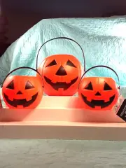 3 New HALLOWEEN Jack O Lantern Mini Treat Pails 2 are 3.5" Tall & 1 is 5" Tall