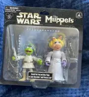 Star Wars The Muppets Kermit & Miss Piggy as Luke Skywalker & Princess Leia NIB