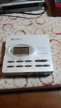 在飛比找Yahoo!奇摩拍賣優惠-sony mz-R91 md播放器(故障)