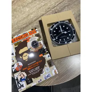 BAPE  雜誌時鐘