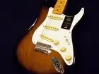 Fender American Vintage Ii 1957 Stratocaster Maple Fingerboard 2-Color Sunburst