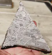 457g Aletai iron meteorite cube