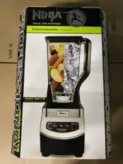Ninja Black Metal/Plastic Blender 72 oz 3 speed