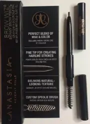 Anastasia Beverly Hills Brow Wiz Skinny Brow Pencil in SOFT BROWN,MINI .03G NEW