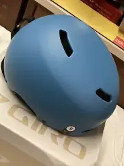 * Giro ledge mips snow helmet matte powder blue small