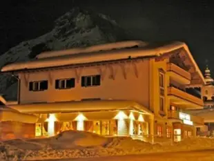 Anthony ́s Alpin Hotel Garni