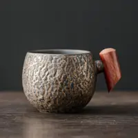在飛比找ETMall東森購物網優惠-KAIYI木柄錘紋水杯酒店餐廳陶瓷