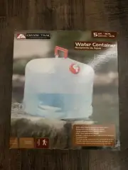 OZARK TRAIL 5 GALLON COLLAPSIBLE WATER CONTAINER NEW With Easy Poor On/off Spout