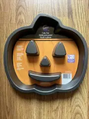 NEW JACK O LANTERN Wilton cake pan Non Stick Pumpkin Halloween 2105 0679