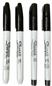 4 Sharpie Permanent Markers Combo 4 Pack - 2 Fine Point + 2 Ultra Fine Black