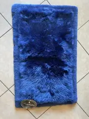New Royal Blue Bowron 100% Lambskin Super Soft New Zealand 42 x 25 1/2 Rug W tag