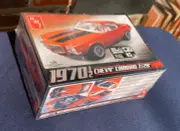 AMT 1970 1/2 CHEVY CAMARO Z/28 1:25 SCALE PLASTIC MODEL CAR KIT *NIB*