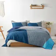 Harmonious Quilted Coverlet and Pillowcases Set: Unites Comfort and Aesthetics - Queen size