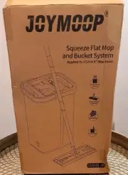 JOYMOOP Squeeze Flat Mop And Bucket System New