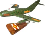 NVAF Mikoyan-Gurevich MiG-17 Camo Desk Top Display 1/32 Jet Model SC Airplane