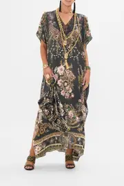 SLIM FIT KAFTAN WITH LACE AND EMBROIDERY DYNASTY DAZE