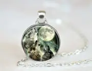 FULL MOON WOLF HOWL charm pendant 20" Sterling 925 Silver plated necklace Gift