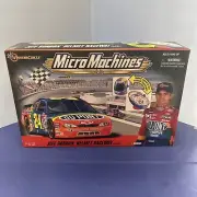 MICROMACHINES JEFF GORDON HELMET RACEWAY PLAYSET New Sealed