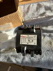 Furnas 42FE35AF306R Definite Purpose Controller. 93-AMPS, 240V Coil Used