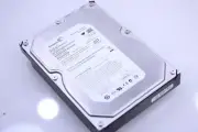 ST380815AS Seagate 80GB 7200RPM SATA 3.0 Gbps 3.5 8MB Cache Barracuda Hard Driv
