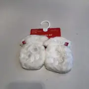 Magnetic Me Cloud Minky Magnetic Never Lost Mittens Ivory 18-24M