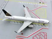 Gemini Jets G2UAL204 United Airlines Boeing 757-200 N29124 Diecast 1/200 Model
