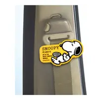 在飛比找蝦皮購物優惠-日本正版 史努比 車用安全帶夾 SNOOPY 汽車 造型 二