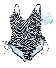 NWT Coco Reef BLACK Contour Stellar Shaping Contours One Piece Swimsuit 10 34C