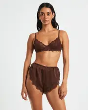 Sapphira Lace Underwire Bra Chocolate