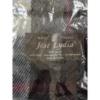 在飛比找蝦皮購物優惠-義大利品牌 Jesi Lydia 經典格紋圍巾/披肩  現貨