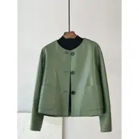 在飛比找ETMall東森購物網優惠-短款圓領流行綠色外套真皮皮衣