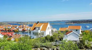 3 person holiday home in Gullholmen