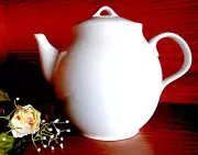 Pottery Barn Discontinued PB White collection 6 Cup Teapot New