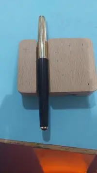 在飛比找Yahoo!奇摩拍賣優惠-1950年百樂日本製super100黑桿鋼筆14K,F尖鋼筆