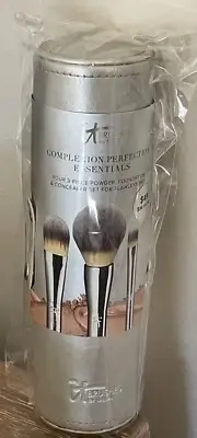 IT Brushes For ULTA Complexion Perfection Essentials 3 Piece Deluxe Brush Set