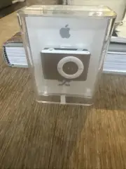 BRAND NEW SEALED Apple A1204 1GB 2nd Generation iPod Shuffle - Silver SKU-PVTE
