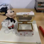 Lenox Mickey's Valentines Heartfelt Treasure Box Disney Figurine/Trinket Box New
