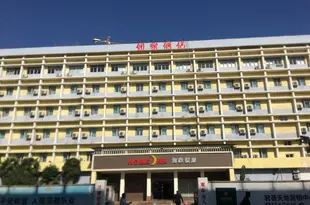 如家酒店(武漢機場大道石橋地鐵站中心醫院店)Home Inn (Wuhan Airport Road Xinhua Lower Road)