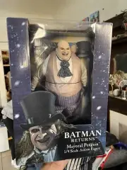 NECA Batman Returns Mayoral Penguin Danny Devito Burton Keaton 1/4 Scale