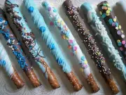Chocolate Covered Pretzel Rods BLUE COLORED assorted toppings 16 COUNT