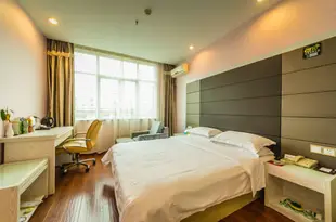 速8酒店(福州五一廣場五一中路店)Super 8 Hotel (Fuzhou Wuyi Square Wuyi Middle Road)