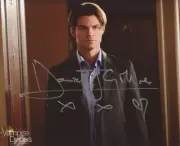 Daniel Gillies Autograph Vampire Diaries Spiderman + Navy Cis Autograph