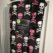 BETSEY JOHNSON Skull Crossbones Black Pink TWIN Plush Throw Blanket 60 x 90