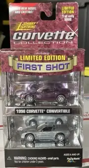 Johnny Lightning Corvette Collection First Shot 1998 Convertible Purple Chrome