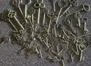 60+ Antique Bronze Vintage Skeleton Keys~ DIY~JEWELRY~ MANY SHAPES & SIZES ~ NEW