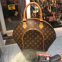 在飛比找Yahoo!奇摩拍賣優惠-LV M51126(大）MM 優質美品29800全原廠湘琴精