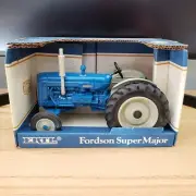 Ertl Fordson Super Major Tractor Special Edition Diecast 1:16